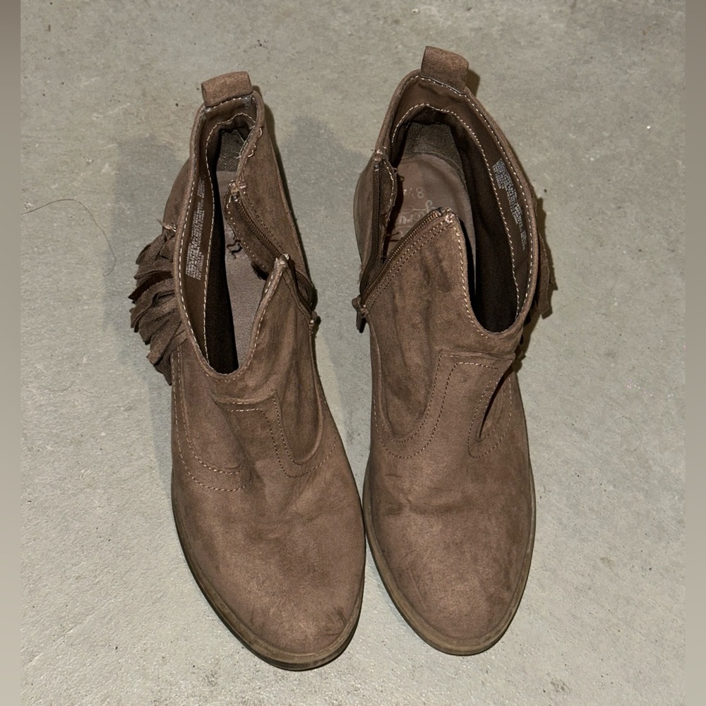 Brown Ankle Boots with Ruffle Detail